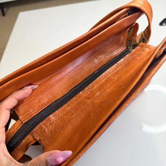 VINTAGE Western Tooled Brown Leather Horse Horseshoe Shoulder Bag Medium Purse - Picture 9 of 12